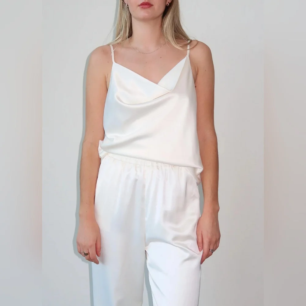 Brunette the Label - 'Carrie' Satin camisole in red, size XS/S. - Picture 2 of 5